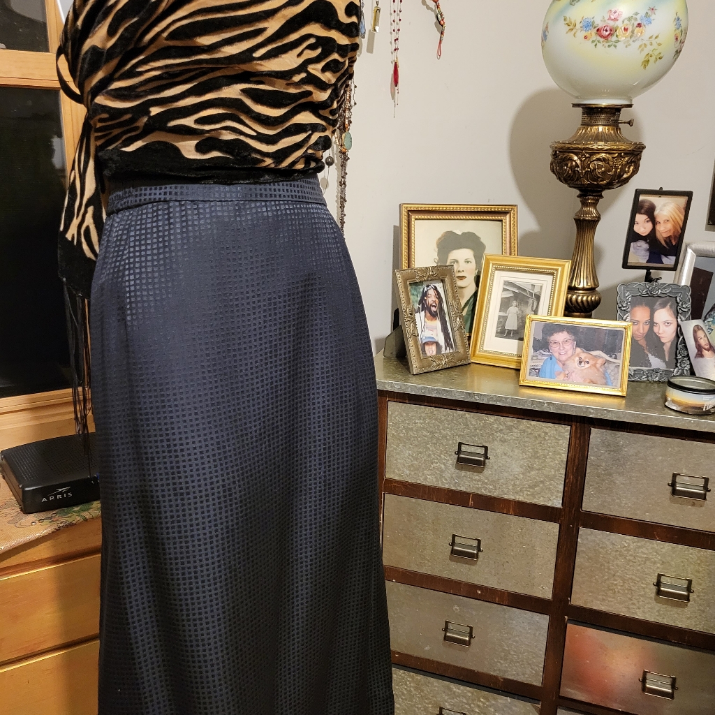 Vintage Black Pure Silk Pencil Skirt Size 12 Flawless